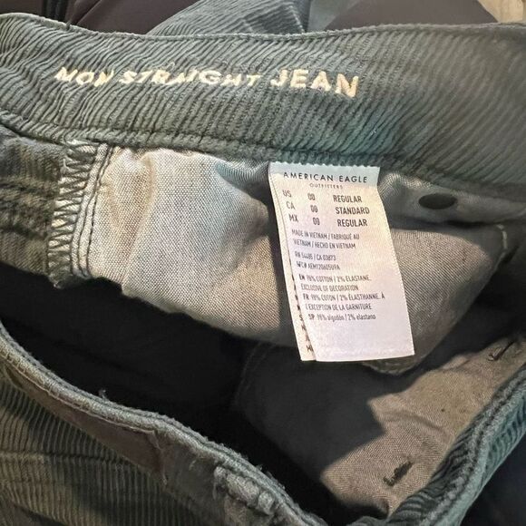 American eagle corduroy, Mom Jean high-rise size 00 - Picture 8 of 8